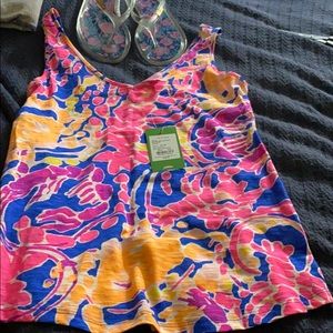 Nwt- Lilly Pulitzer vibrant colors tank top.